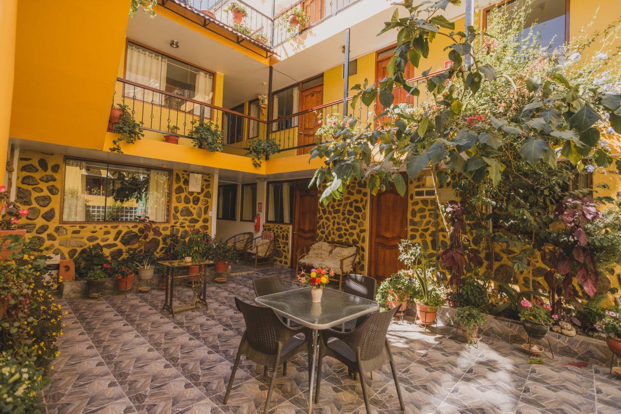 Intitambo Hotel Ollantaytambo Luaran gambar