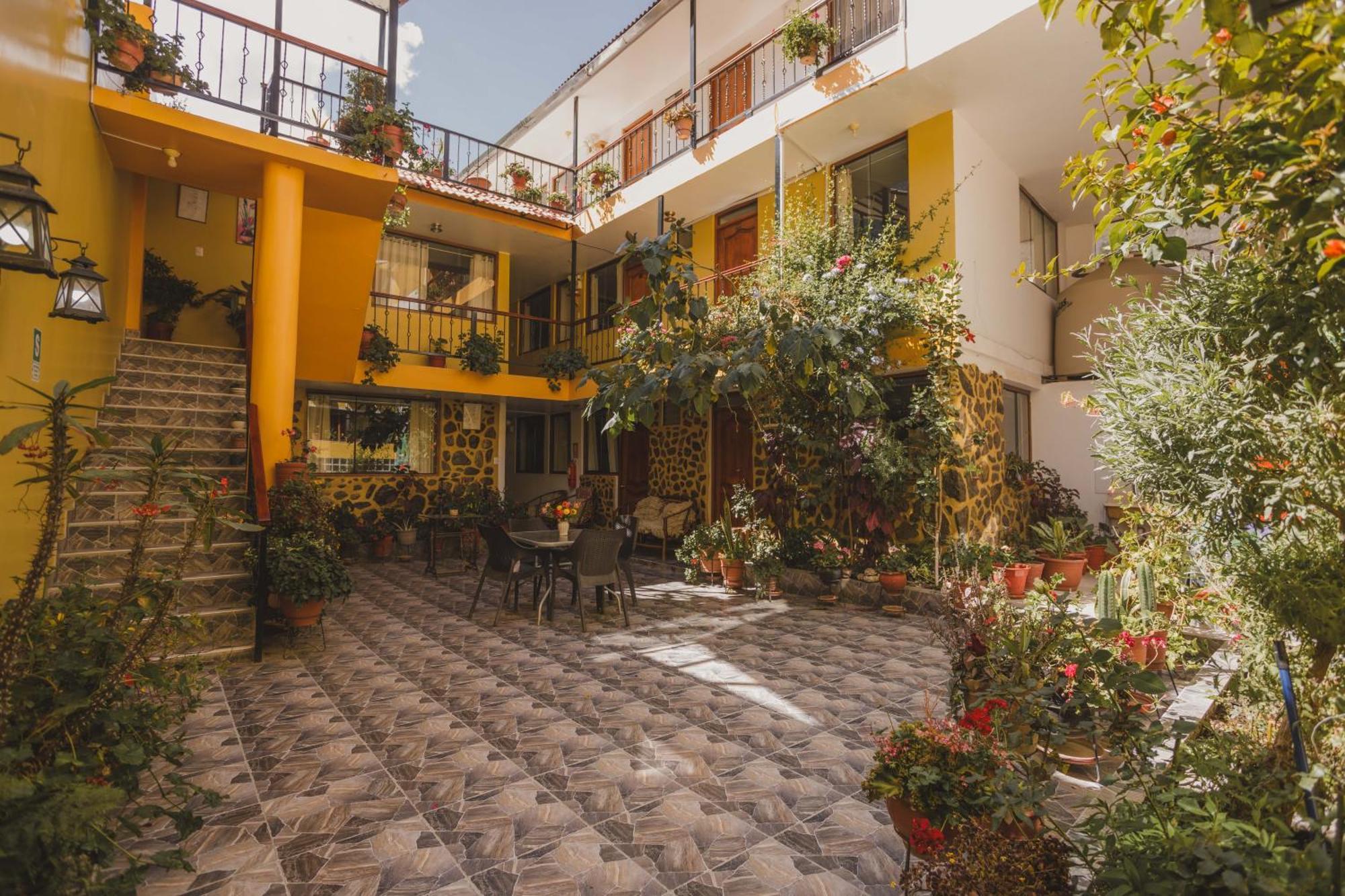 Intitambo Hotel Ollantaytambo Luaran gambar
